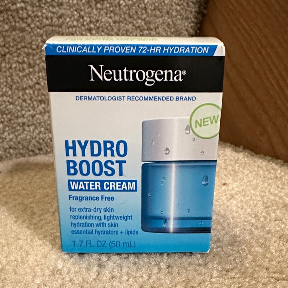 Neutrogena Hydro Boost Water Cream - new!